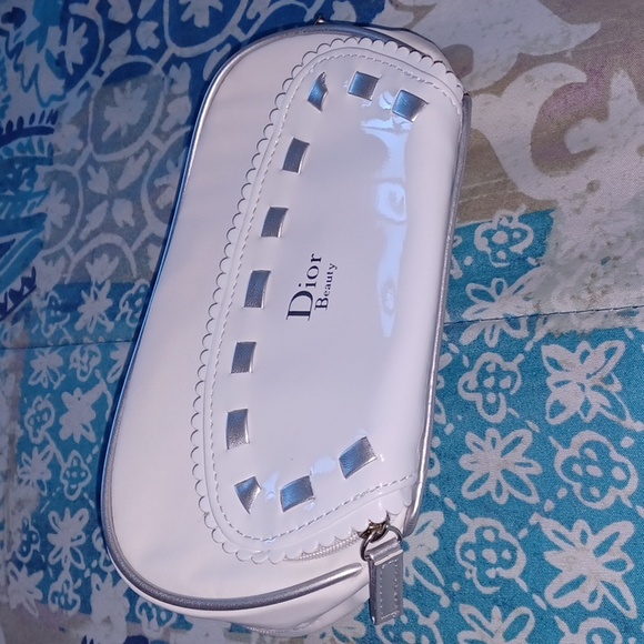 Brand new pack of 6 make up pouch - Picture 5 of 5